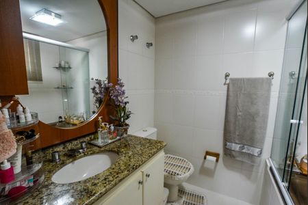 Apartamento à venda com 110m², 3 quartos e 2 vagas Apartamento à venda com 110m², 3 quartos e 2 vagasBanheiro da Suíte