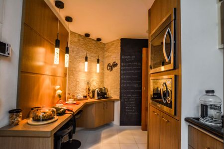 Apartamento à venda com 110m², 3 quartos e 2 vagas Apartamento à venda com 110m², 3 quartos e 2 vagasCozinha