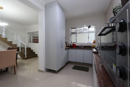 Casa à venda com 220m², 4 quartos e 3 vagasCozinha