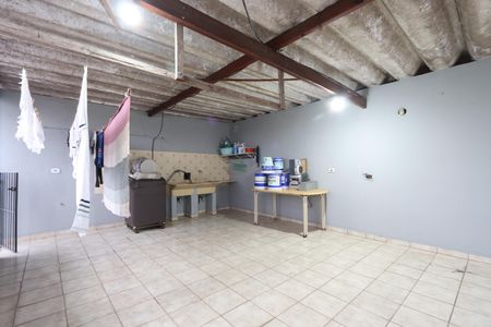 Casa à venda com 220m², 4 quartos e 3 vagasÁrea de Serviço