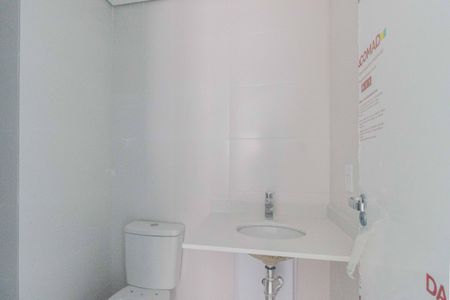 Apartamento à venda com 69m², 2 quartos e 1 vaga Apartamento à venda com 69m², 2 quartos e 1 vagaBanheiro Social