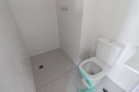 Apartamento à venda com 60m², 2 quartos e 1 vaga Apartamento à venda com 60m², 2 quartos e 1 vagaBanheiro da Suíte