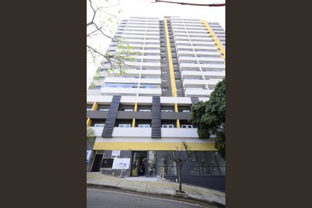 Apartamento à venda com 60m², 2 quartos e 1 vaga Apartamento à venda com 60m², 2 quartos e 1 vagaFachada e portaria