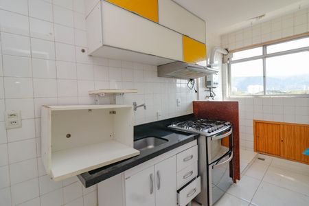 Apartamento à venda com 65m², 1 quarto e 2 vagas Apartamento à venda com 65m², 1 quarto e 2 vagasCozinha