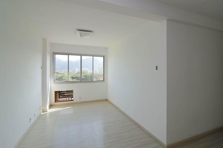 Apartamento à venda com 65m², 1 quarto e 2 vagas Apartamento à venda com 65m², 1 quarto e 2 vagasSala