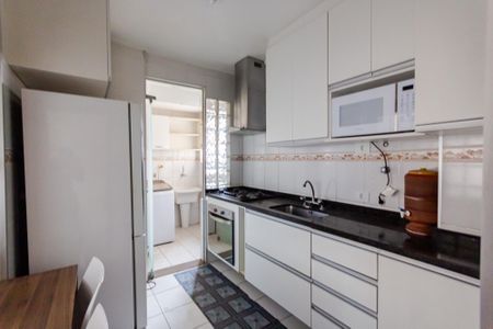 Apartamento à venda com 74m², 3 quartos e 1 vaga Apartamento à venda com 74m², 3 quartos e 1 vagaCozinha