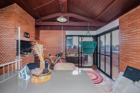 Apartamento para alugar com 260m², 3 quartos e 4 vagasCobertura