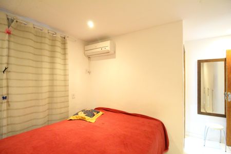 Casa de condomínio à venda com 90m², 3 quartos e 1 vagaSuíte