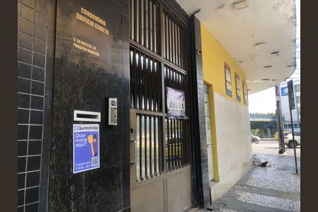 Apartamento à venda com 58m², 2 quartos e sem vaga Apartamento à venda com 58m², 2 quartos e sem vagaFachada