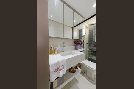 Apartamento à venda com 190m², 3 quartos e 3 vagasBanheiro social