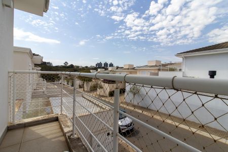 Casa de condomínio à venda com 194m², 3 quartos e 2 vagas Casa de condomínio à venda com 194m², 3 quartos e 2 vagasVaranda da Suíte 2