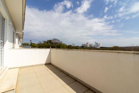 Casa de condomínio à venda com 194m², 3 quartos e 2 vagas Casa de condomínio à venda com 194m², 3 quartos e 2 vagasVaranda do Quarto 1