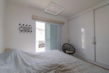 Casa de condomínio à venda com 194m², 3 quartos e 2 vagas Casa de condomínio à venda com 194m², 3 quartos e 2 vagasSuíte 2