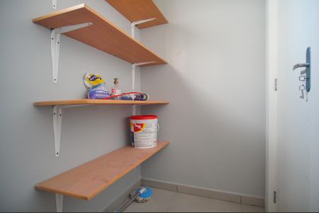 Casa de condomínio à venda com 100m², 3 quartos e 3 vagasDespensa