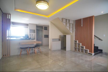 Casa de condomínio à venda com 100m², 3 quartos e 3 vagasSala