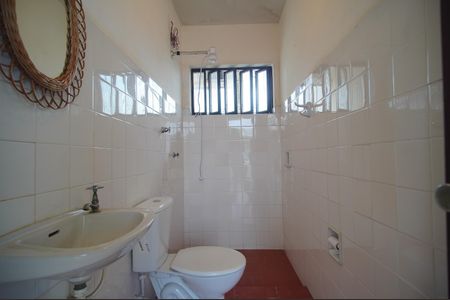 Casa à venda com 312m², 4 quartos e 2 vagasBanheiro de Serviço