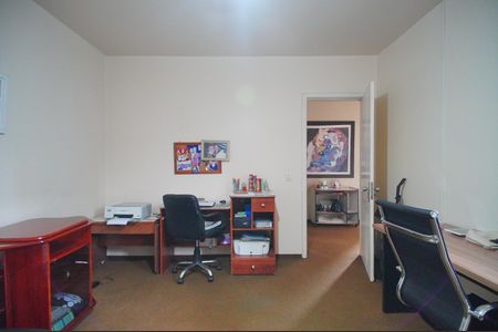 Casa à venda com 312m², 4 quartos e 2 vagasQuarto 2