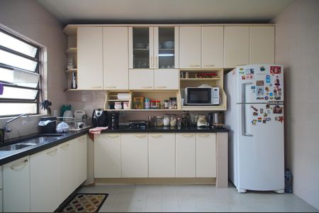 Casa à venda com 312m², 4 quartos e 2 vagasCozinha