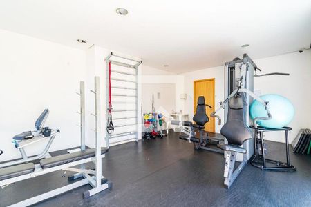 Apartamento à venda com 105m², 3 quartos e 3 vagas Apartamento à venda com 105m², 3 quartos e 3 vagasÁrea comum - Academia
