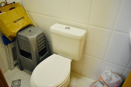 Apartamento à venda com 105m², 3 quartos e 3 vagas Apartamento à venda com 105m², 3 quartos e 3 vagasBanheiro de serviço