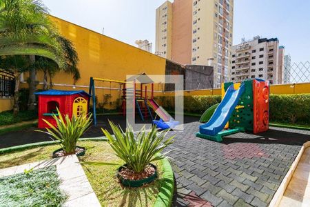 Apartamento à venda com 105m², 3 quartos e 3 vagas Apartamento à venda com 105m², 3 quartos e 3 vagasÁrea comum - Playground
