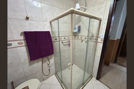 Casa à venda com 70m², 4 quartos e 1 vagaBanheiro