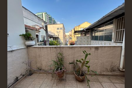 Casa à venda com 70m², 4 quartos e 1 vagaTerraço