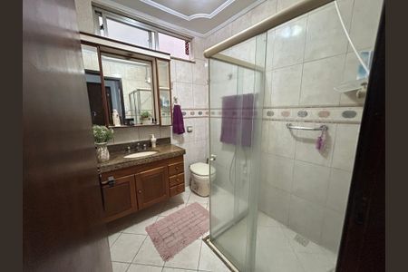 Casa à venda com 70m², 4 quartos e 1 vagaBanheiro