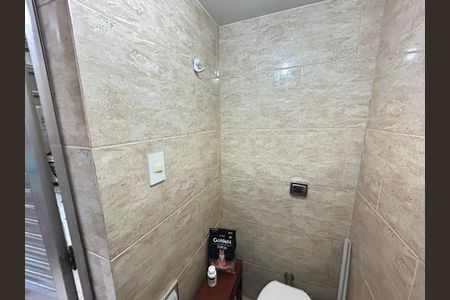 Casa à venda com 70m², 4 quartos e 1 vagaLavabo