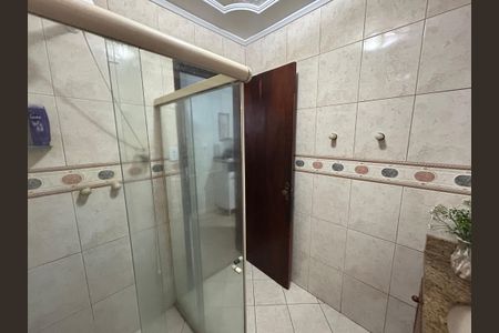 Casa à venda com 70m², 4 quartos e 1 vagaBanheiro