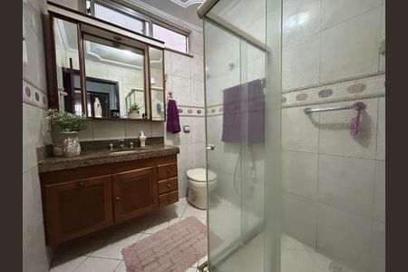Casa à venda com 70m², 4 quartos e 1 vagaBanheiro