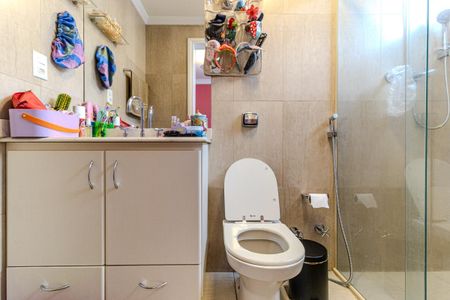 Apartamento à venda com 111m², 2 quartos e 1 vaga Apartamento à venda com 111m², 2 quartos e 1 vagaBanheiro da Suíte 1