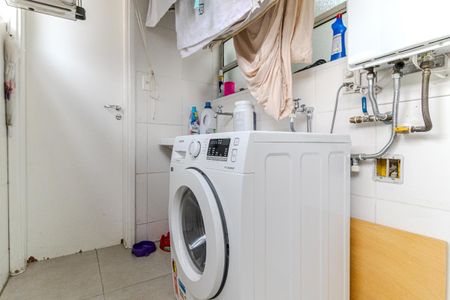 Apartamento à venda com 111m², 2 quartos e 1 vaga Apartamento à venda com 111m², 2 quartos e 1 vagaÁrea de Serviço