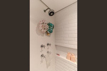 Apartamento à venda com 111m², 2 quartos e 1 vaga Apartamento à venda com 111m², 2 quartos e 1 vagaBanheiro da Suíte 2