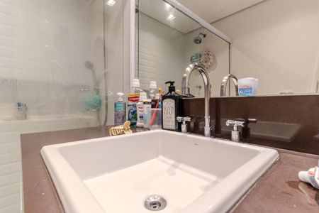 Apartamento à venda com 111m², 2 quartos e 1 vaga Apartamento à venda com 111m², 2 quartos e 1 vagaBanheiro da Suíte 2