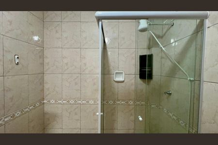 Banheiro de apartamento para alugar com 1 quarto, 50m² em Pinheiros, São Paulo