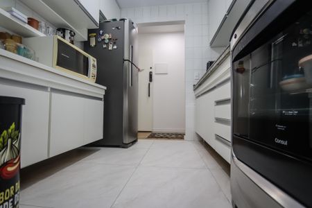 Apartamento à venda com 62m², 2 quartos e 1 vaga Apartamento à venda com 62m², 2 quartos e 1 vagaCozinha