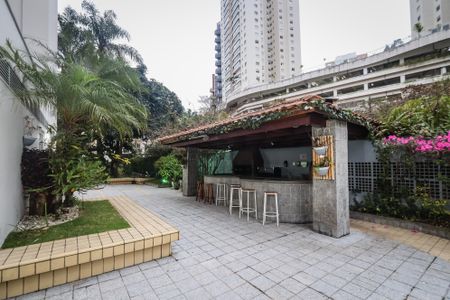 Apartamento à venda com 62m², 2 quartos e 1 vaga Apartamento à venda com 62m², 2 quartos e 1 vagaÁrea comum - Churrasqueira