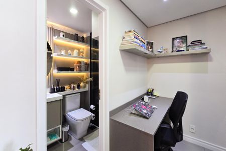 Apartamento à venda com 42m², 1 quarto e 1 vaga Apartamento à venda com 42m², 1 quarto e 1 vagaEscritório