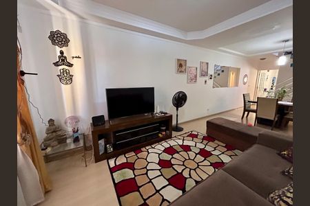 Casa à venda com 107m², 3 quartos e 2 vagas Casa à venda com 107m², 3 quartos e 2 vagasSala