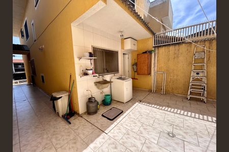 Casa à venda com 107m², 3 quartos e 2 vagas Casa à venda com 107m², 3 quartos e 2 vagasÁrea de Serviço