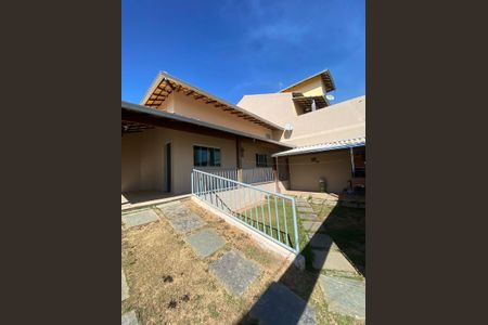 Casa à venda com 90m², 3 quartos e 2 vagasQuintal