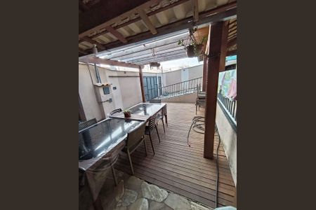 Casa à venda com 90m², 3 quartos e 2 vagasChurrasqueira