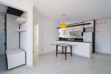 Sala de apartamento para alugar com 1 quarto, 50m² em Super Quadra Morumbi, São Paulo