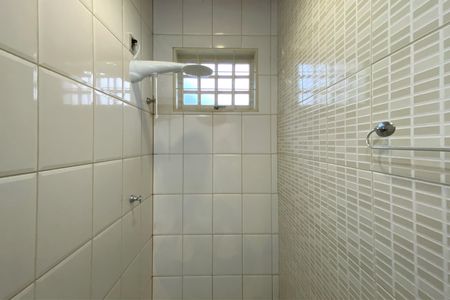 Casa para alugar com 148m², 2 quartos e 2 vagas Casa para alugar com 148m², 2 quartos e 2 vagasBanheiro da Suíte