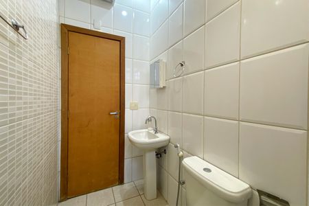 Casa para alugar com 148m², 2 quartos e 2 vagas Casa para alugar com 148m², 2 quartos e 2 vagasBanheiro da Suíte