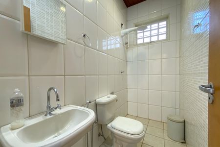 Casa para alugar com 148m², 2 quartos e 2 vagas Casa para alugar com 148m², 2 quartos e 2 vagasBanheiro da Suíte