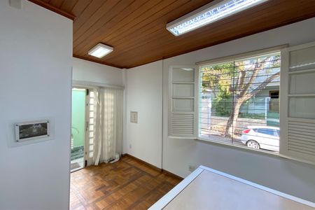 Sala de casa para alugar com 2 quartos, 148m² em Santo Antônio, Belo Horizonte