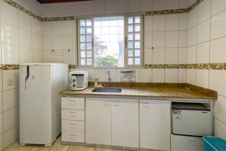 Casa para alugar com 148m², 2 quartos e 2 vagas Casa para alugar com 148m², 2 quartos e 2 vagasCozinha