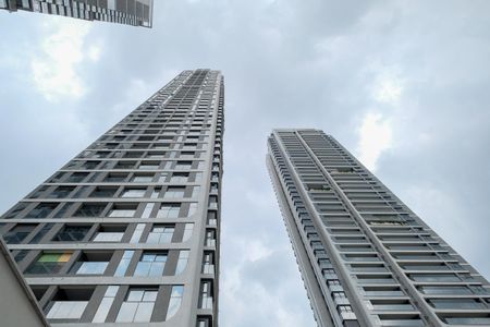 Apartamento à venda com 330m², 3 quartos e 5 vagas Apartamento à venda com 330m², 3 quartos e 5 vagasFachada